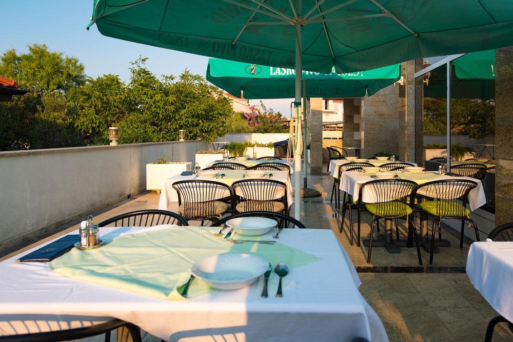 Downtown Private Rooms Mandic San Pietro di Brazza Esterno foto