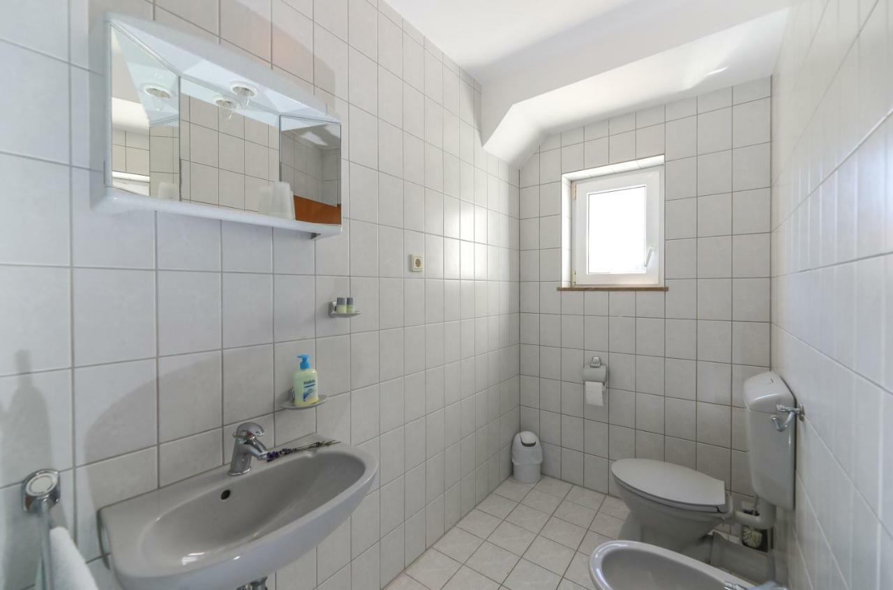 Downtown Private Rooms Mandic San Pietro di Brazza Esterno foto