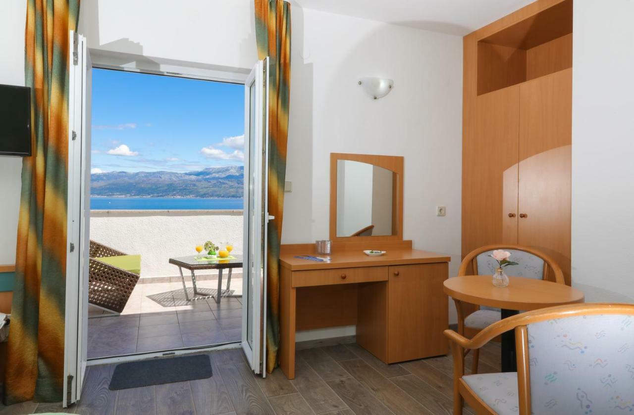 Downtown Private Rooms Mandic San Pietro di Brazza Esterno foto
